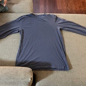 L.L. Bean Men's Comfort Long-Sleeved Shirt Slightly Fitted Blue Gently Used